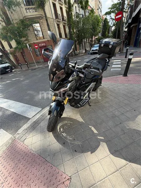 Honda X-ADV – Vista 3