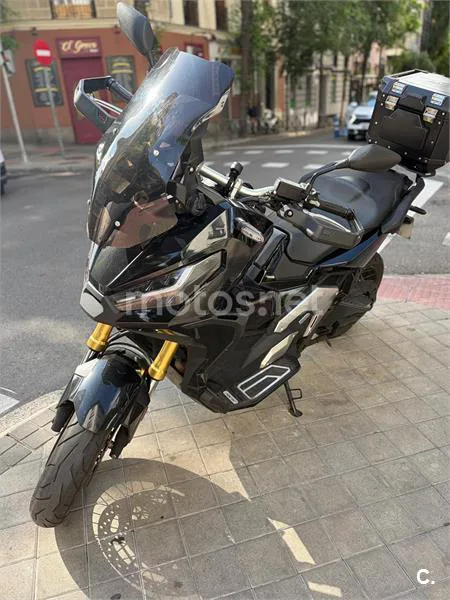Honda X-ADV – Vista 4