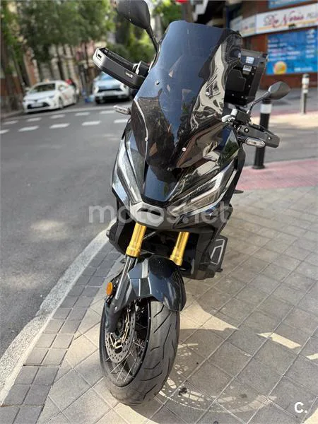 Honda X-ADV – Vista 8