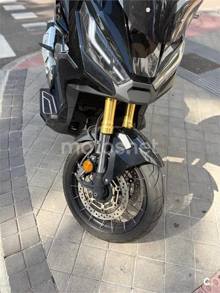 Honda X-ADV – Vista 10