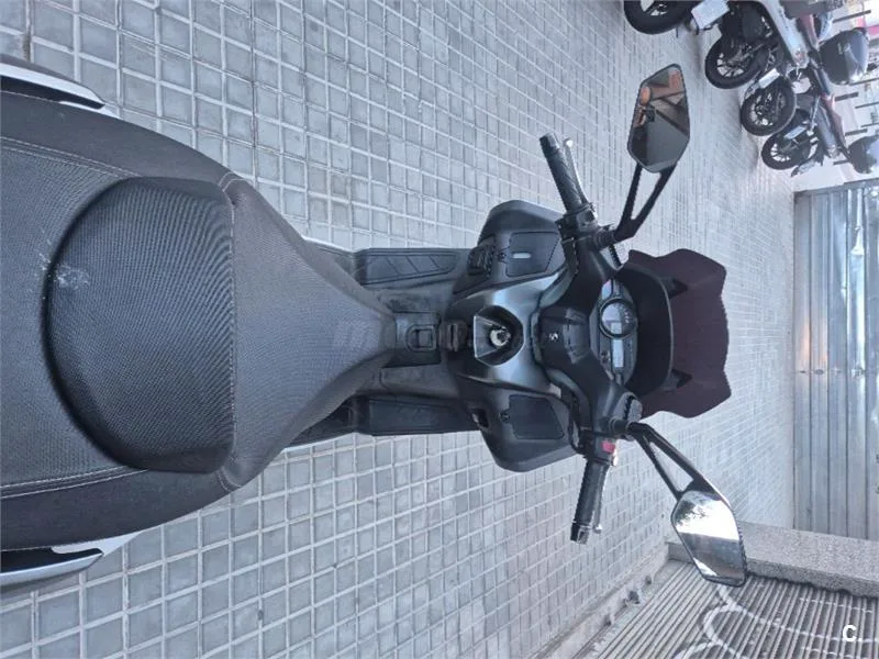 Kymco Xciting 400 – Vista 2