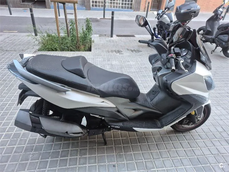 Kymco Xciting 400 – Vista 4