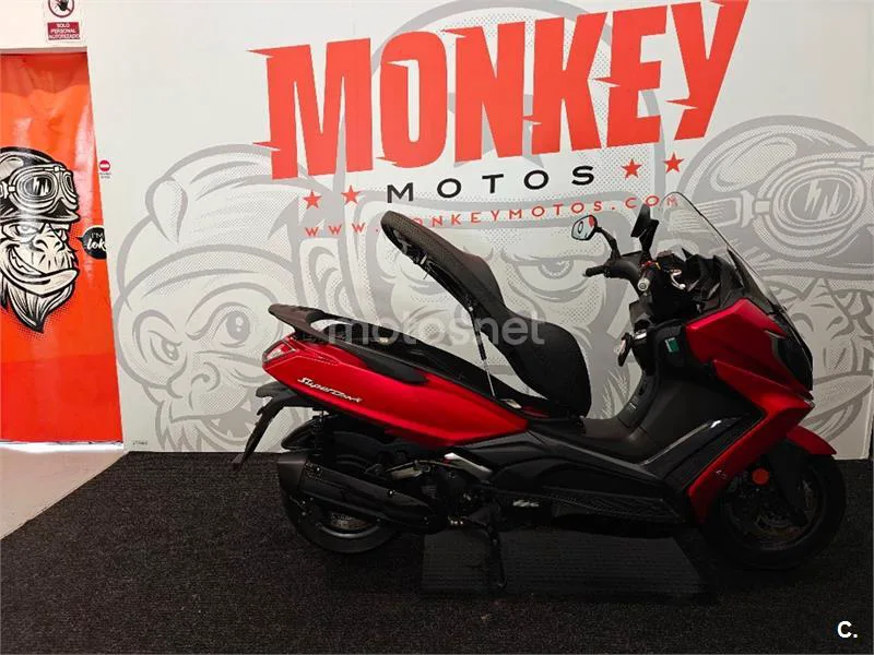 Kymco Grand Dink 125 – Vista 12