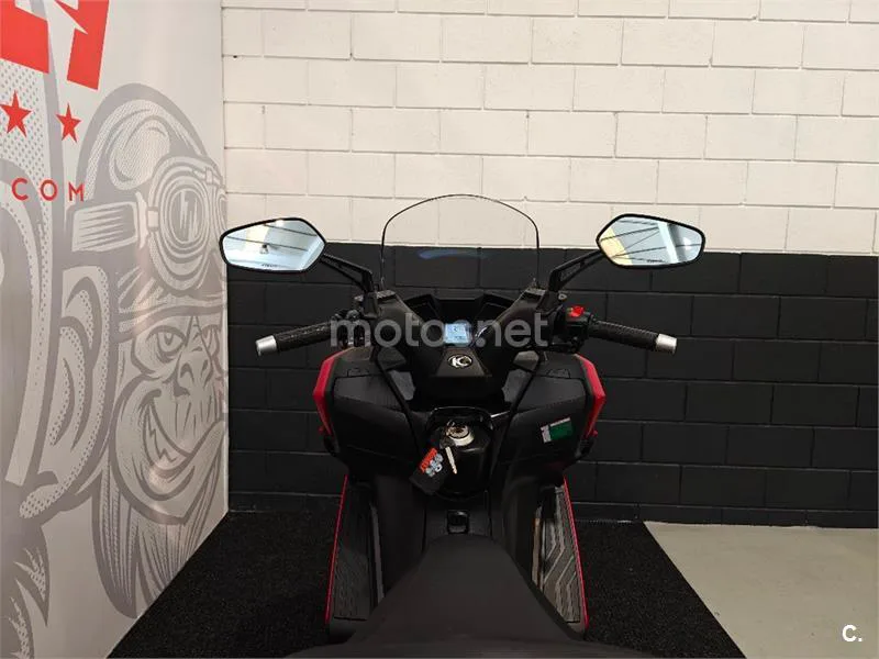 Kymco Grand Dink 125 – Vista 6