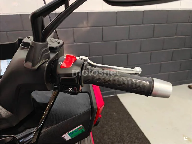 Kymco Grand Dink 125 – Vista 10