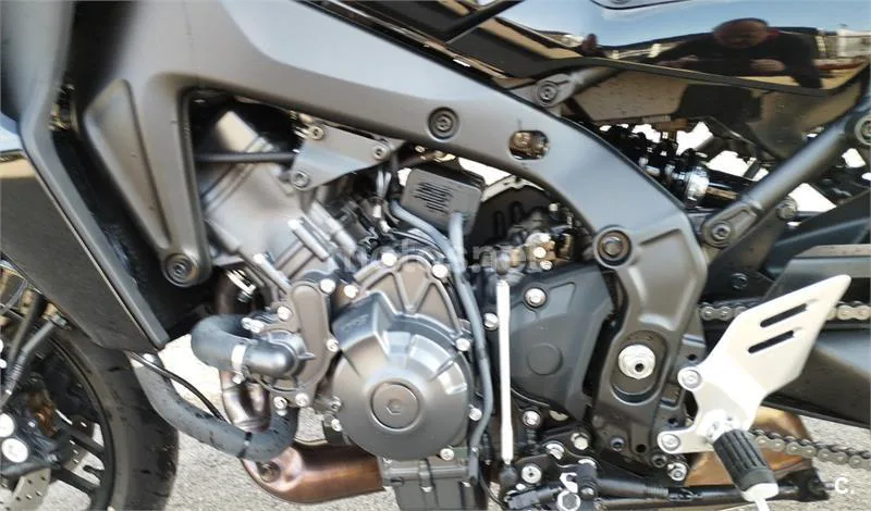 Yamaha Tracer 9 – Vista 7
