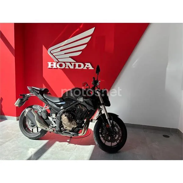 Honda CB 500 F – Vista 3