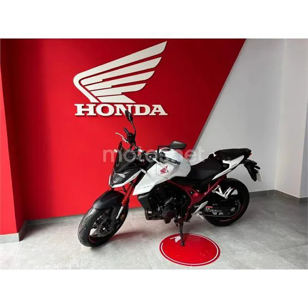 Honda CB 750 Hornet – Vista 3