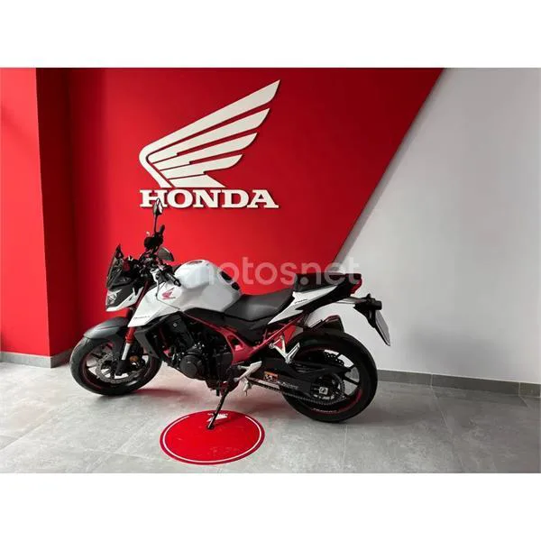 Honda CB 750 Hornet – Vista 4