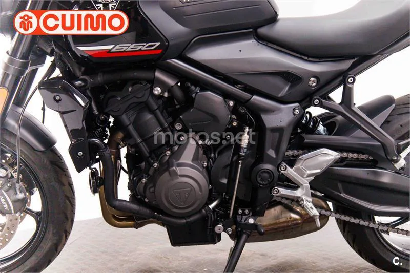 Triumph Trident 660 – Vista 19