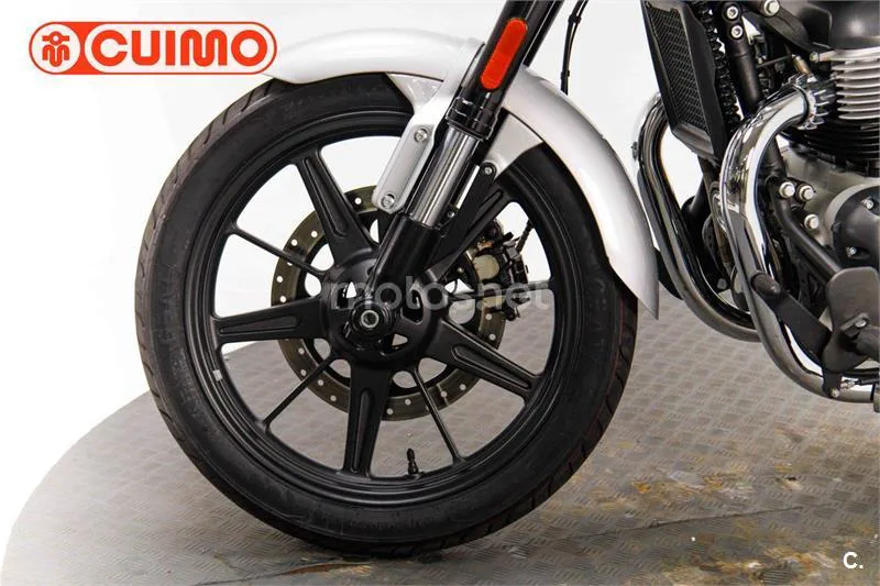 Royal Enfield Super Meteor 650 – Vista 22