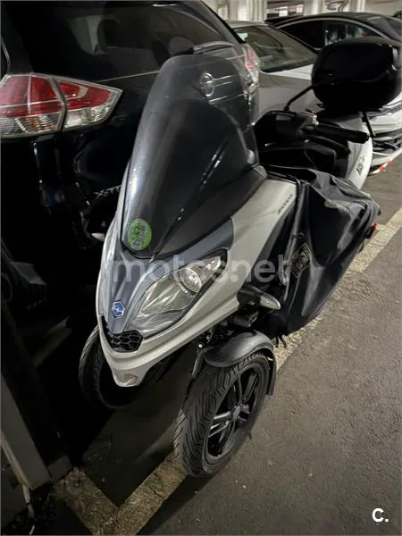 Piaggio MP3 – Vista 2