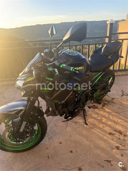 Kawasaki Z900 – Vista 4