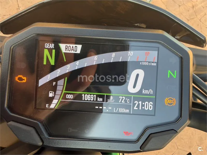 Kawasaki Z900 – Vista 7