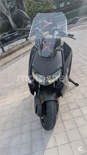 BMW CE 04 – Vista 6