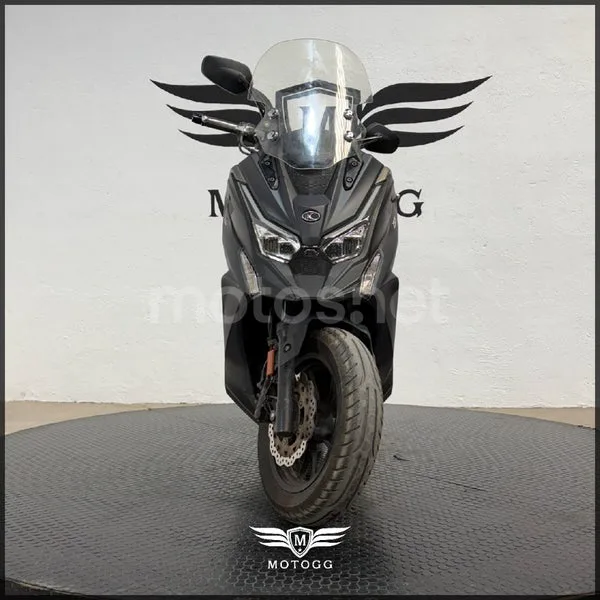 Kymco DTX 350 – Vista 4