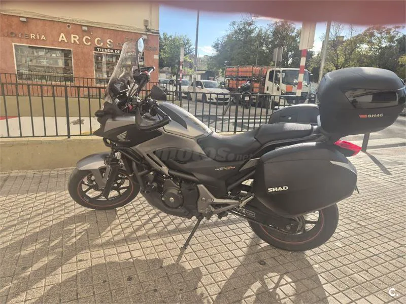 Honda NC 750 – Vista 4