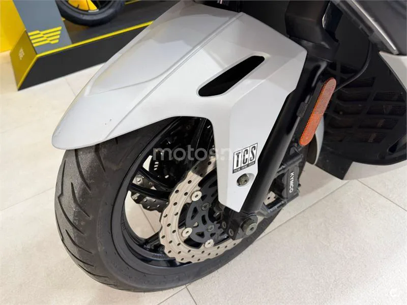 Kymco Xciting VS 400 – Vista 8