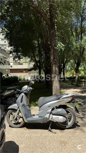 Honda SH 125i – Vista 2