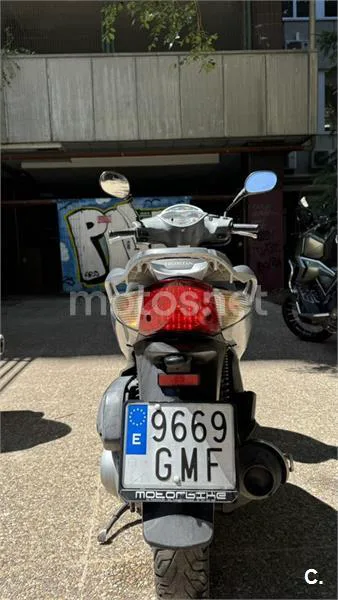 Honda SH 125i – Vista 8