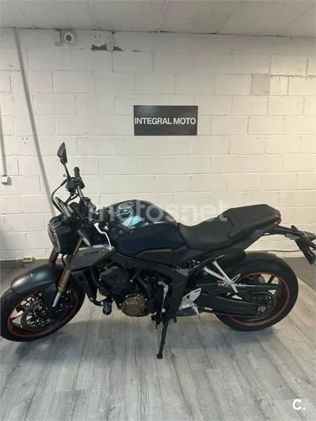 Honda CB 650 R – Vista 3