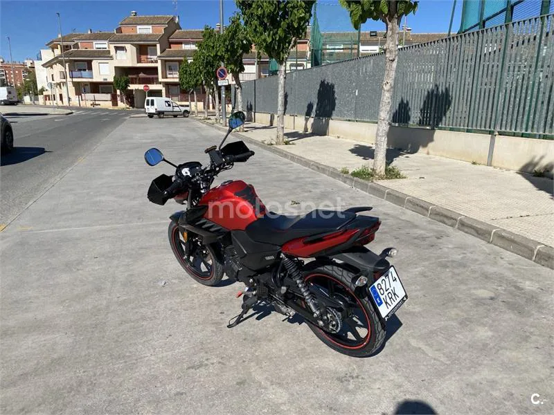 Yamaha YS125 – Vista 6