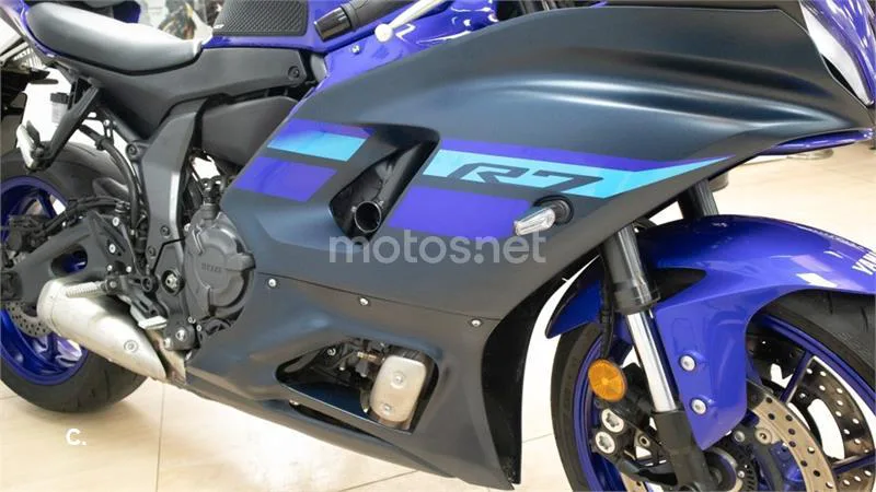 Yamaha R7 – Vista 13