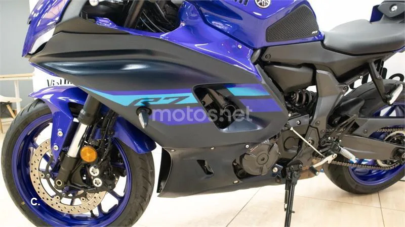 Yamaha R7 – Vista 14