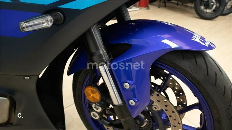 Yamaha R7 – Vista 20