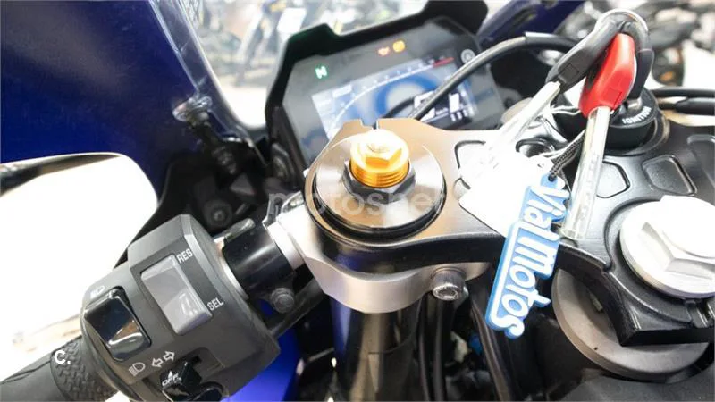 Yamaha R7 – Vista 21
