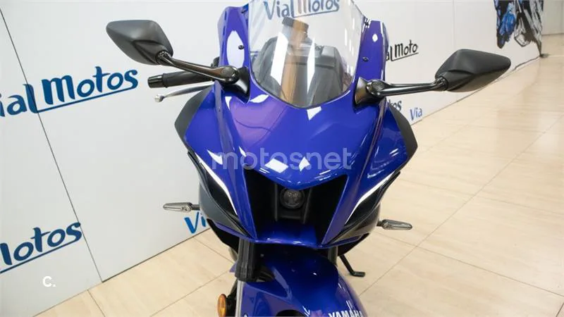 Yamaha R7 – Vista 7