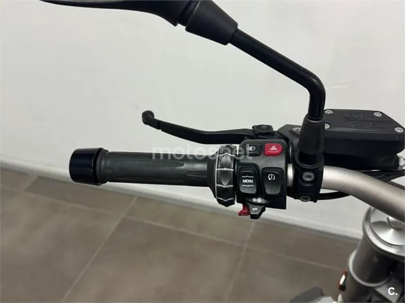 BMW R 1250 R – Vista 12