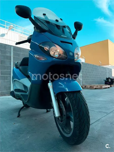 Piaggio X9 250 – Vista 2