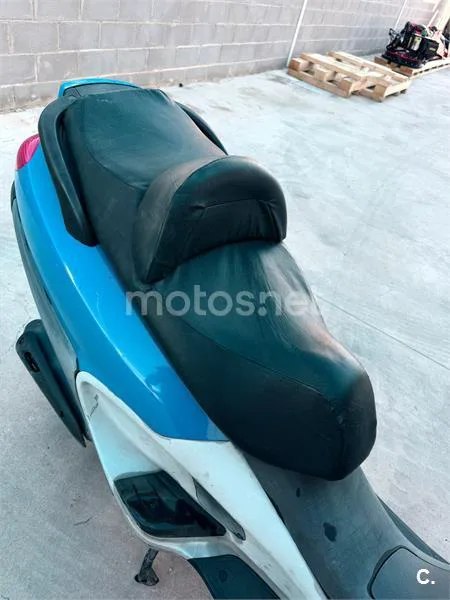 Piaggio X9 250 – Vista 11