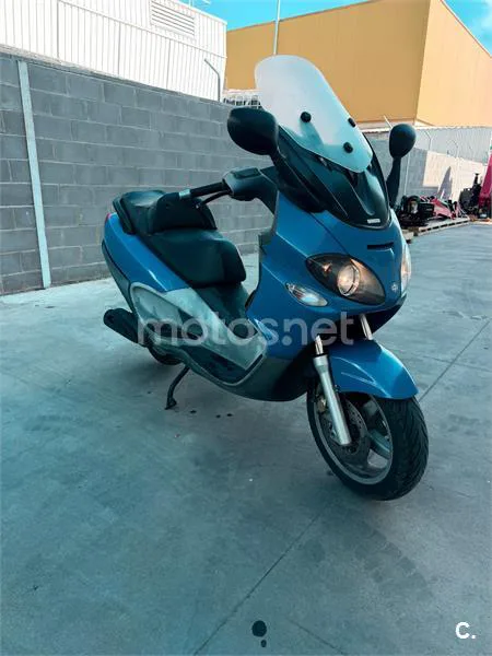 Piaggio X9 250 – Vista 4