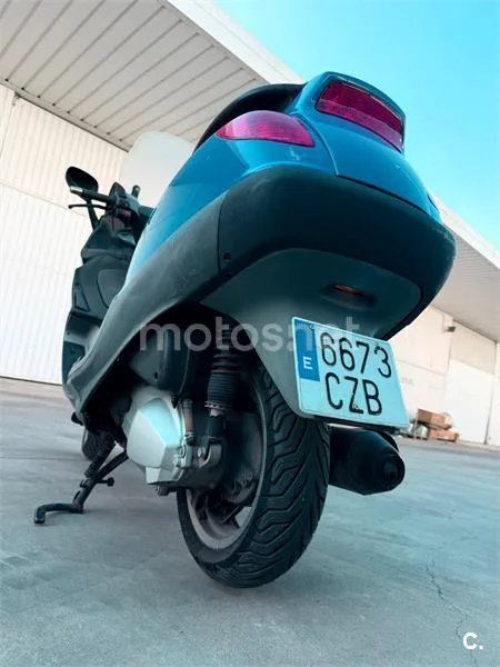 Piaggio X9 250 – Vista 9