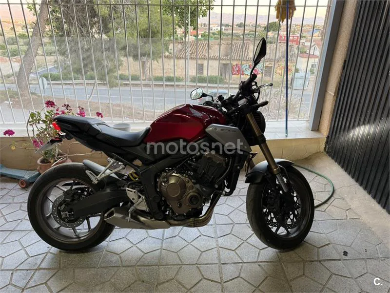Honda CB 650 R – Vista 2