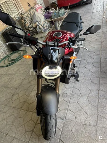 Honda CB 650 R – Vista 3