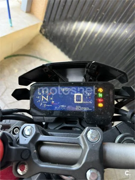 Honda CB 650 R – Vista 4