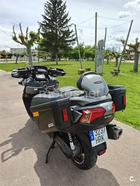 Suzuki Burgman 650 Executive – Vista 3