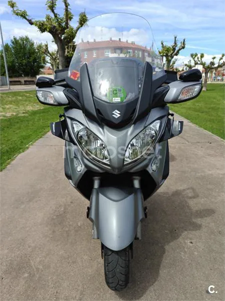 Suzuki Burgman 650 Executive – Vista 5