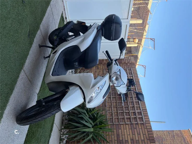 Honda Vision 110 – Vista 4