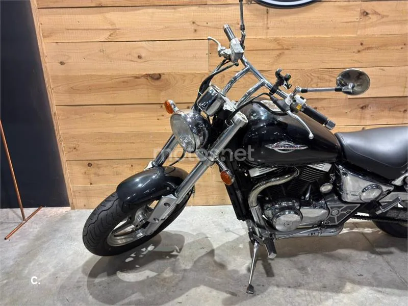 Suzuki VZ 800 Marauder – Vista 16