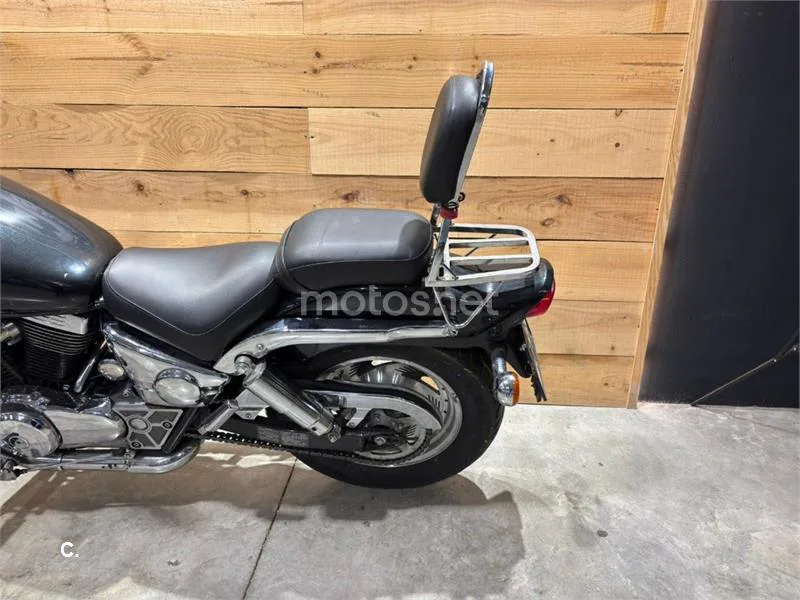 Suzuki VZ 800 Marauder – Vista 18