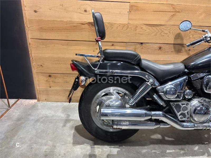 Suzuki VZ 800 Marauder – Vista 8