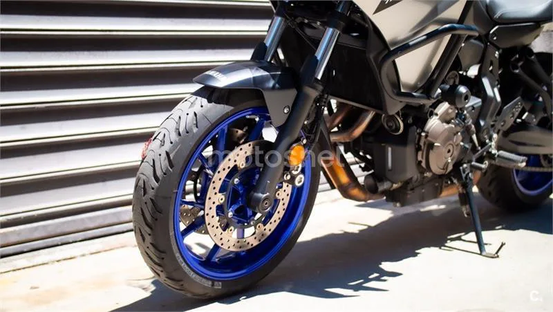 Yamaha Tracer 7 – Vista 16