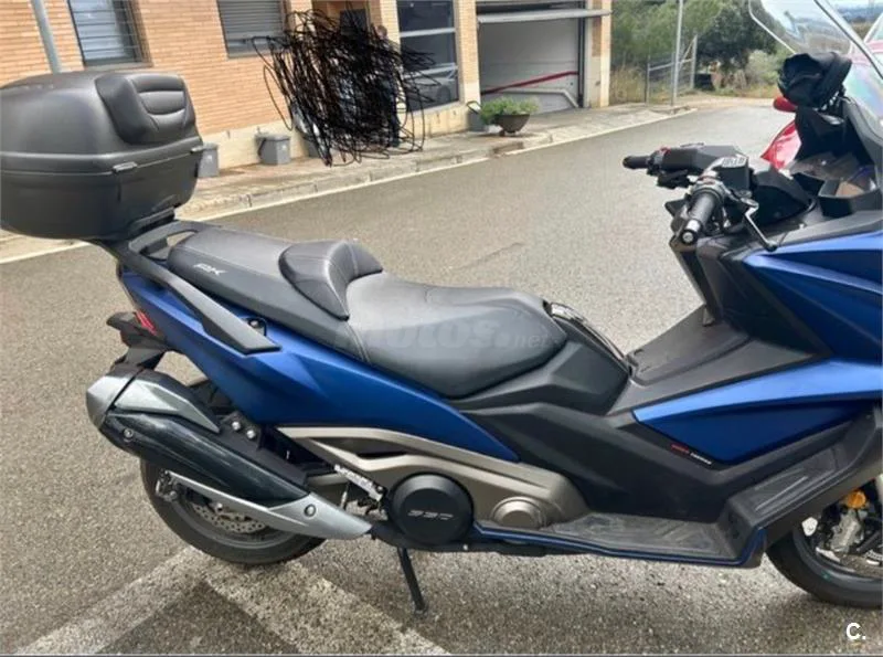Kymco AK 550 – Vista 2
