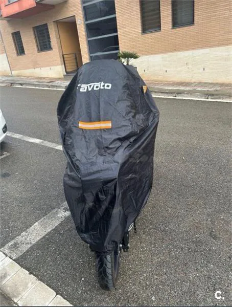 Kymco AK 550 – Vista 8