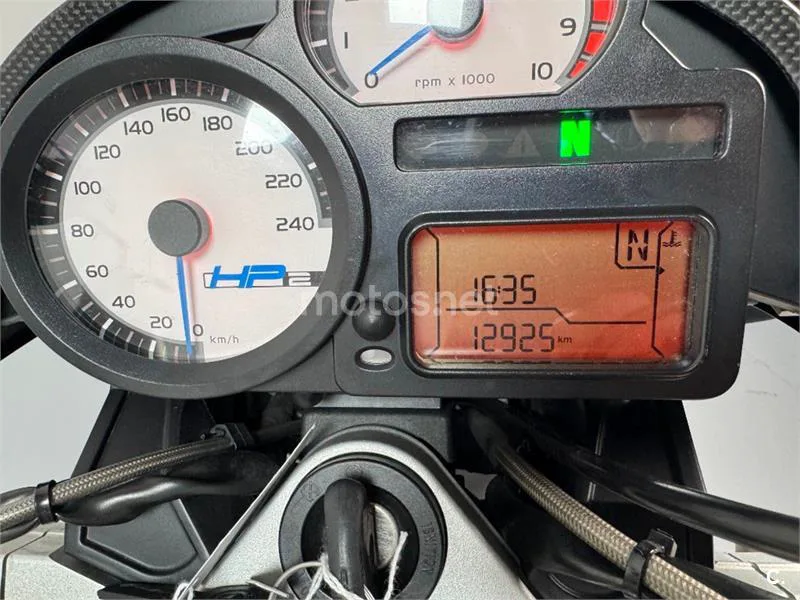 BMW HP2 Megamoto – Vista 13