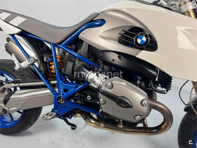 BMW HP2 Megamoto – Vista 5